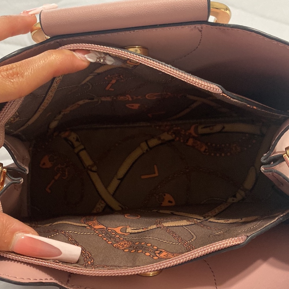 Hand bag - Picture 2 of 3
